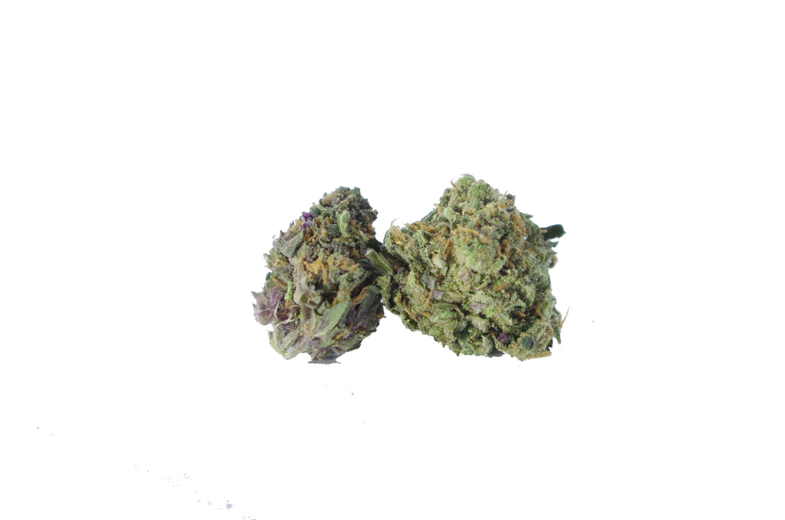 A smalls bud scaled Berry Haze Smalls Oz Special